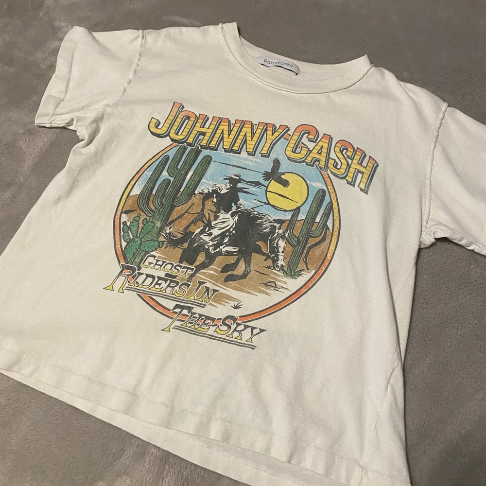 Daydreamer Johnny Cash graphic tee.